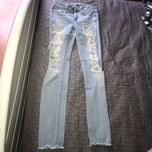 AMERICAN EAGLE OUTFITTERS JEANS